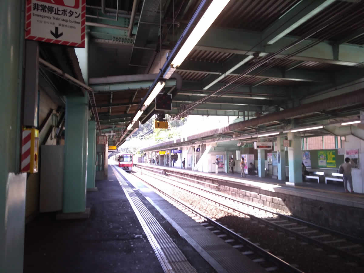 京急弘明寺駅