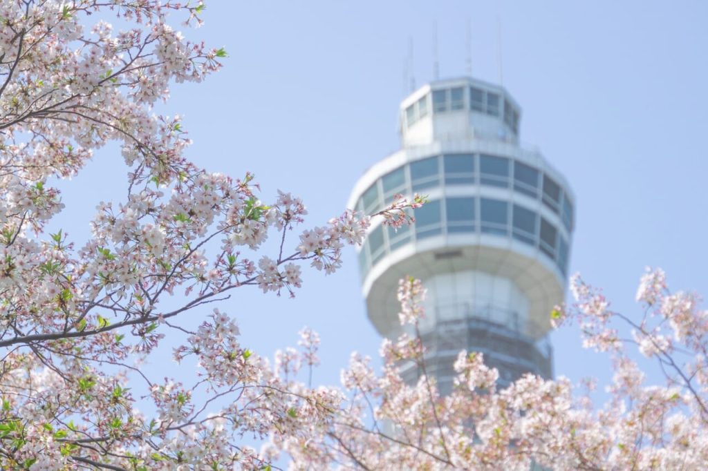 横浜マリンタワー