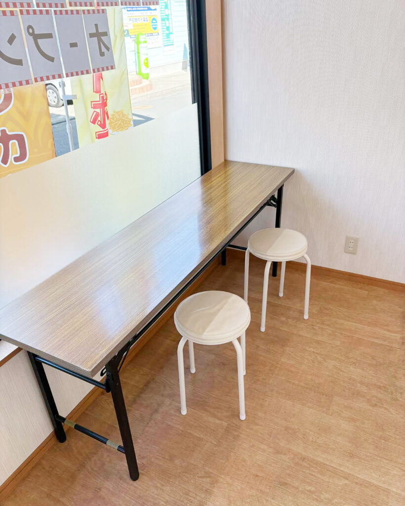 イロドリ店内 イートインコーナー